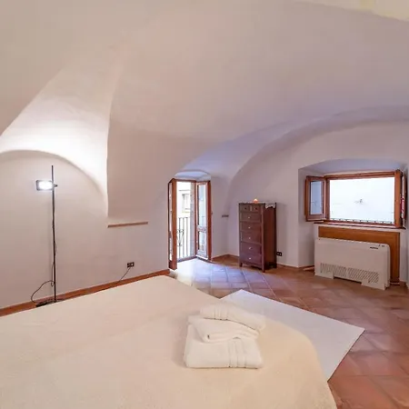 Casa Demuro بوسا